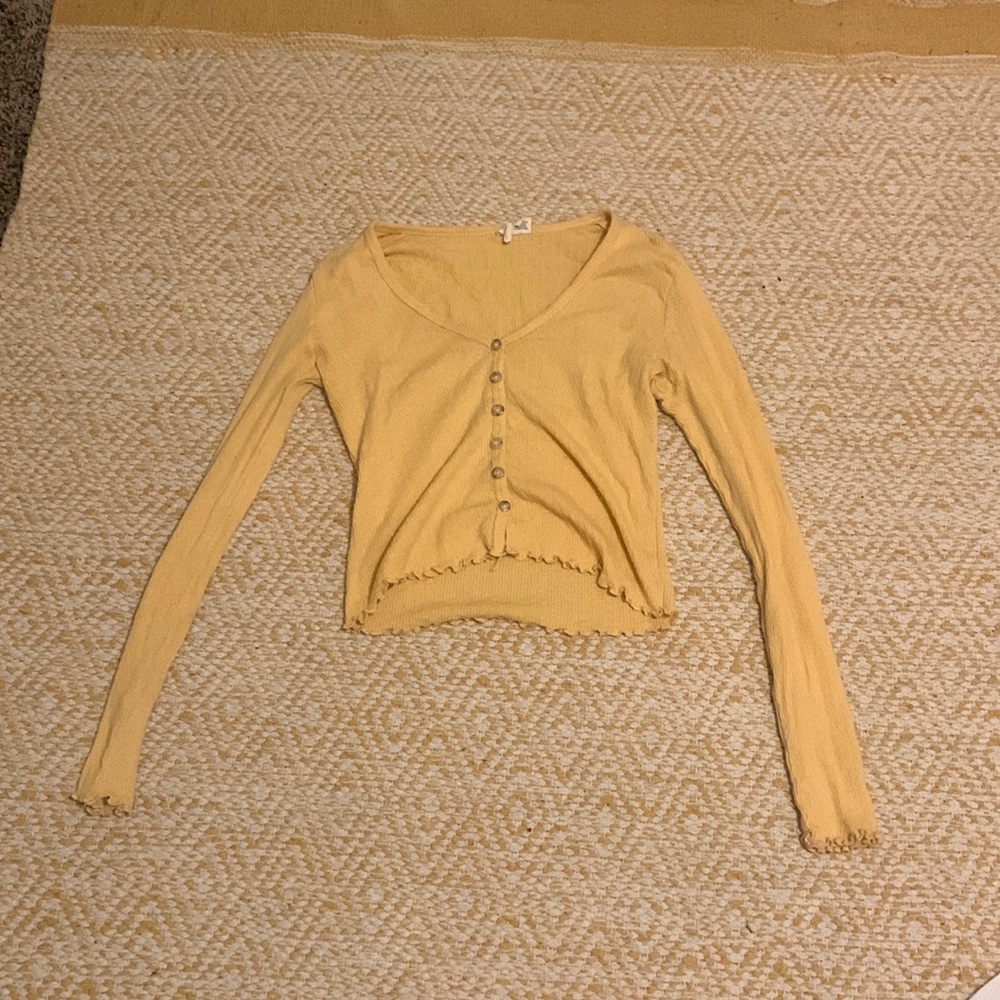 Size S Girls Long Sleeve Top.